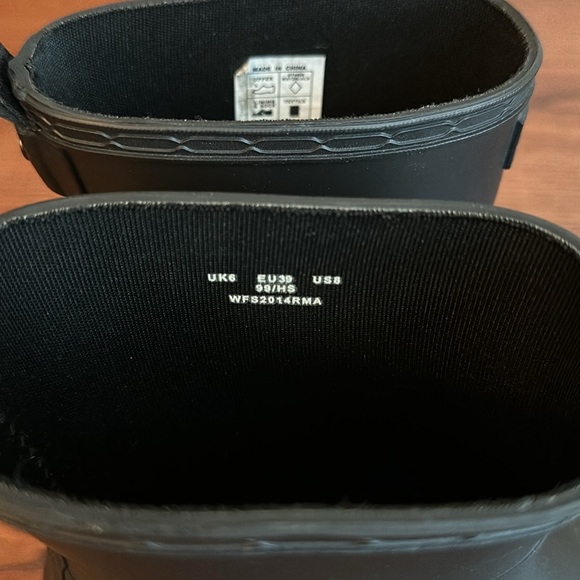 Women’s Hunter Refined Low Rain Boots - Picture 4 of 9